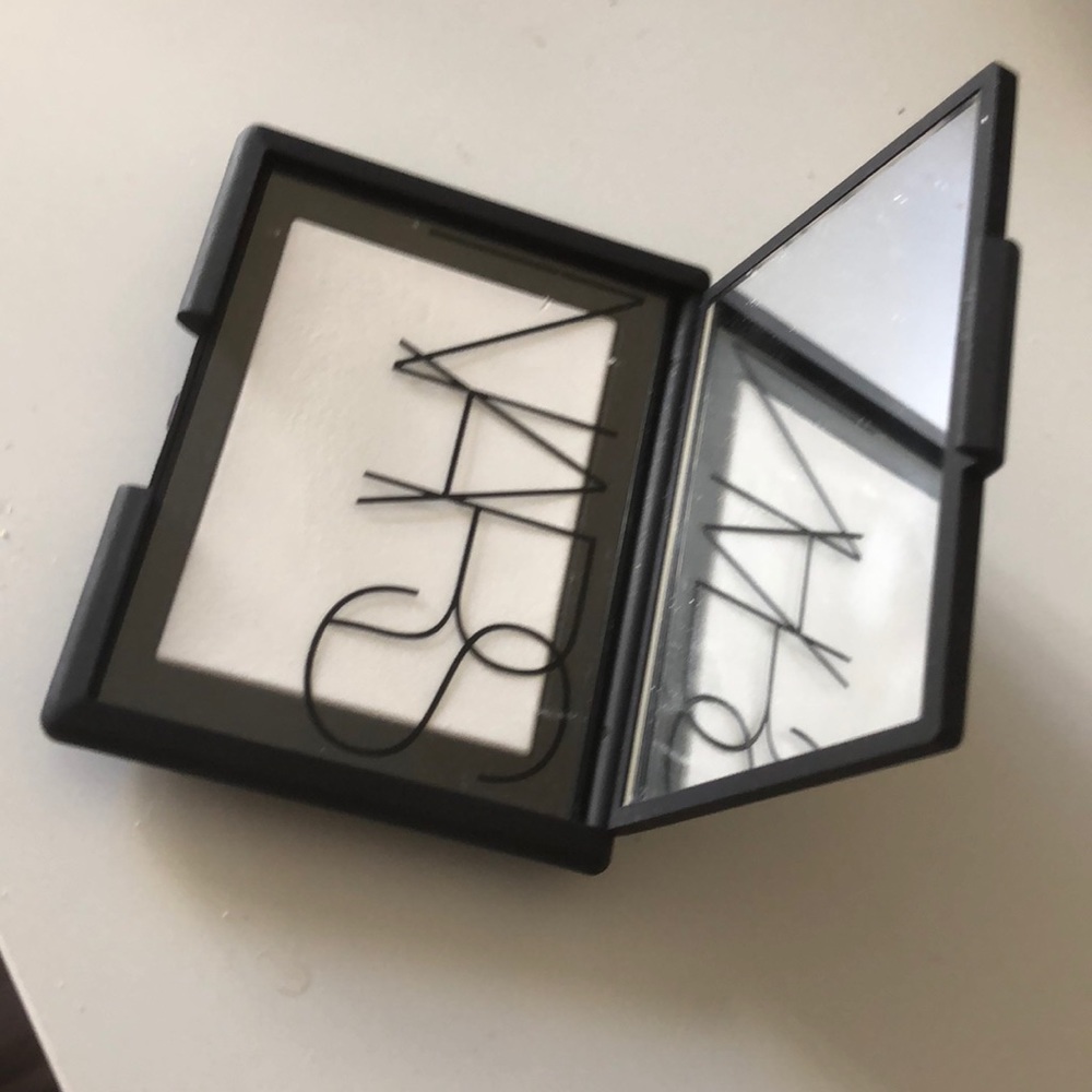 NARS Light Reflecting Setting Powder